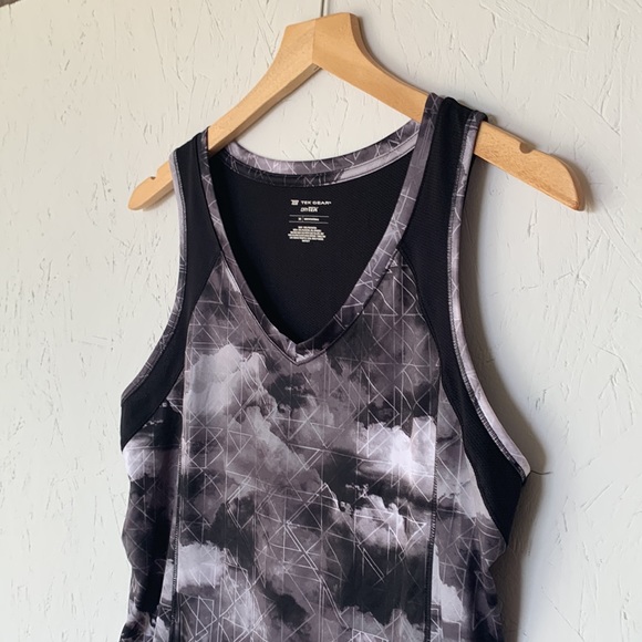 Tek Gear tank top - Picture 5 of 6